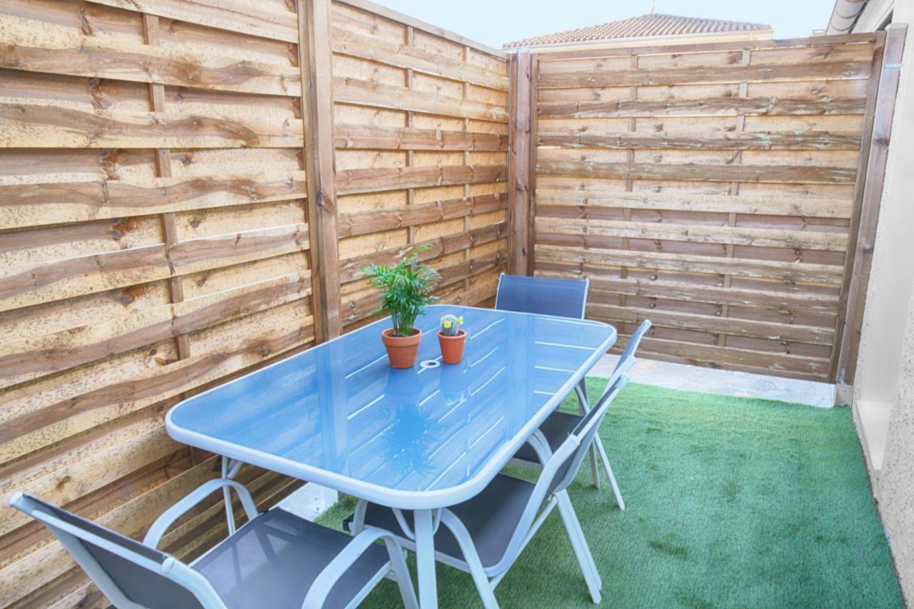 Appart T2 Avec Terrasse, Parking Et Wifi Angoulême Exteriör bild
